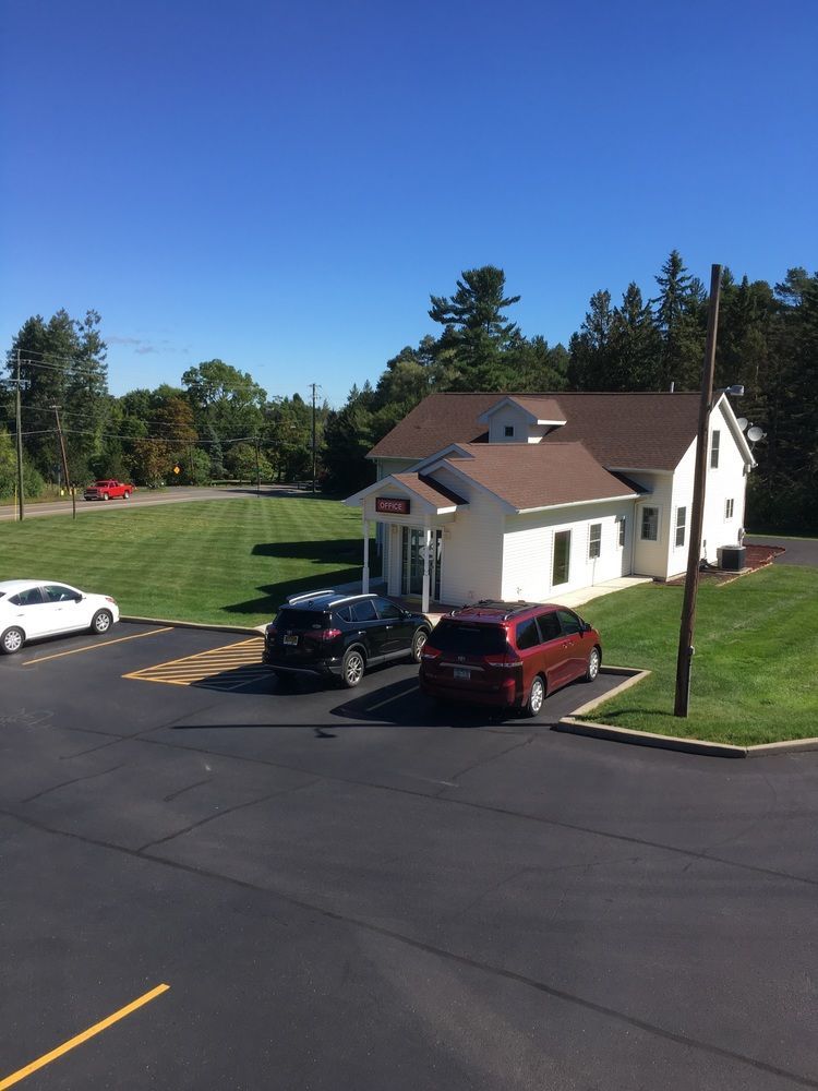 The Springwater Inn Итака Экстерьер фото